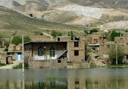 روستای «آبپده» پلدختر جابه‌جا می‌شود 