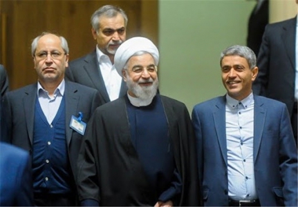 انتقاد دیرهنگام مسعود نیلی از عملکرد همتی در بانک مرکزی!/ رشد نقدینگی در سه سال اخیر می‌تواند پیامدهای بسیار نامطلوبی داشته باشد